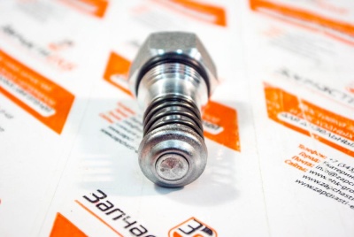 3934410 Перепускной клапан Клапан корпуса маслоохладителя Клапан редукционный масляный ﻿Valve, Bypass ﻿для Cummins L, ISLe Взаимозаменяемые номера: 3920326, 3919015, 3923477